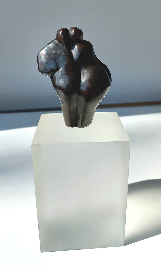 Ati Emmerik, Bronze sculpture of a couple - Lyklema Fine Art